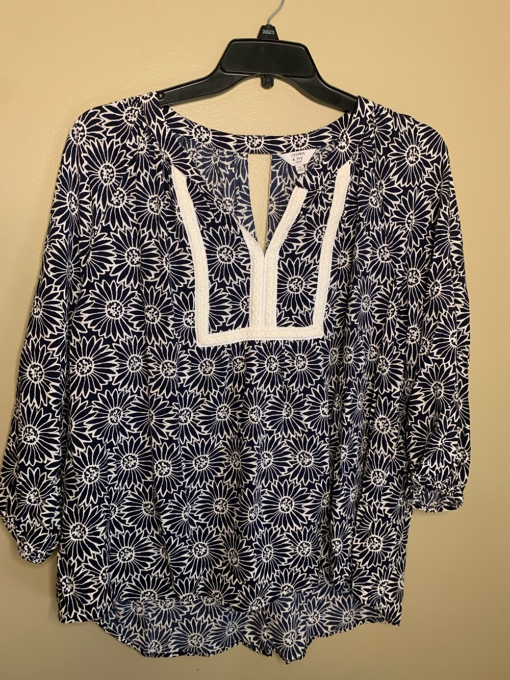 crown & ivy Navy and White Floral Split-Front Tunic